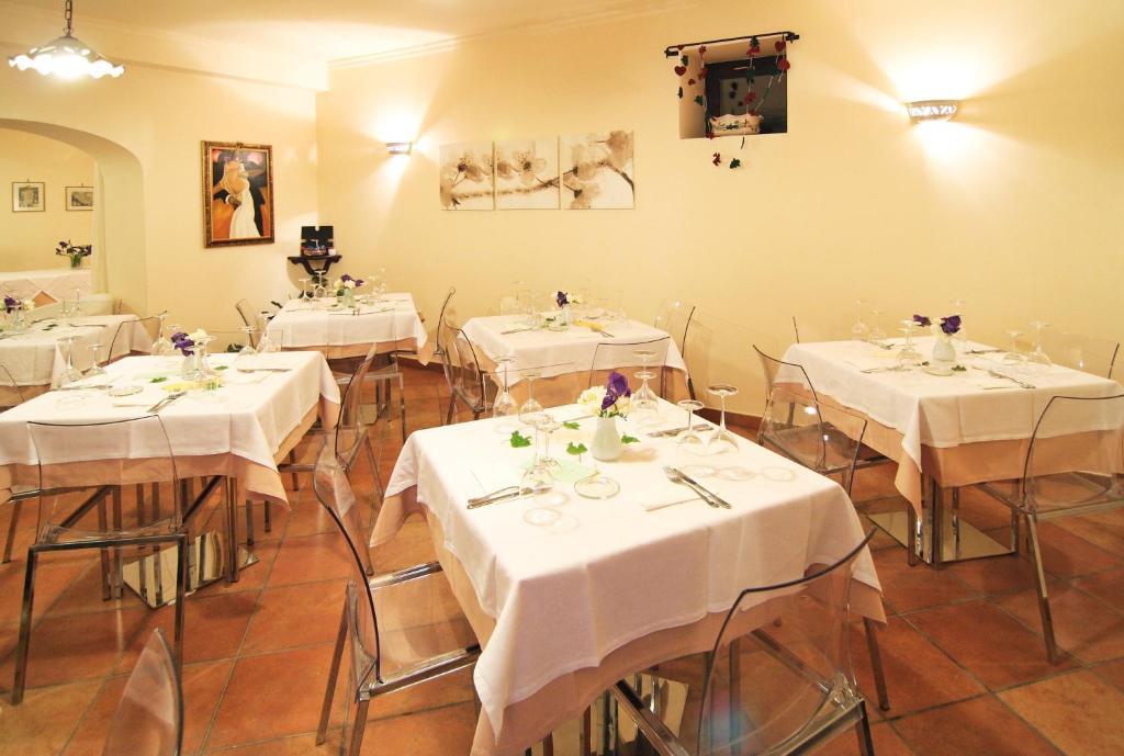 ホテルL' Antico Cortile カゼルタ エクステリア 写真